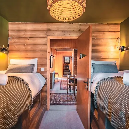 The Fat Fox Lodge, Morzine Montriond