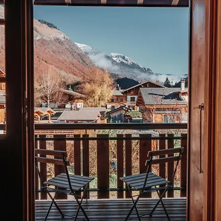 The Fat Fox Lodge, Morzine * Montriond