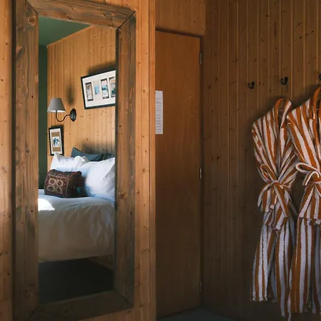 The Fat Fox Lodge, Morzine Montriond
