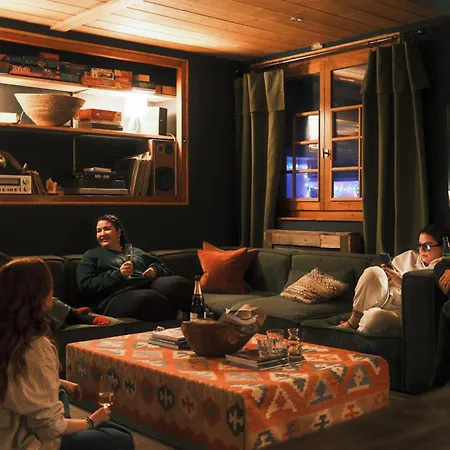 The Fat Fox Lodge, Morzine Chata