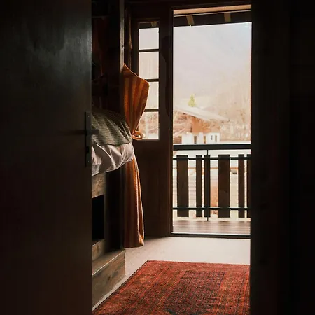 The Fat Fox Lodge, Morzine Lodge *